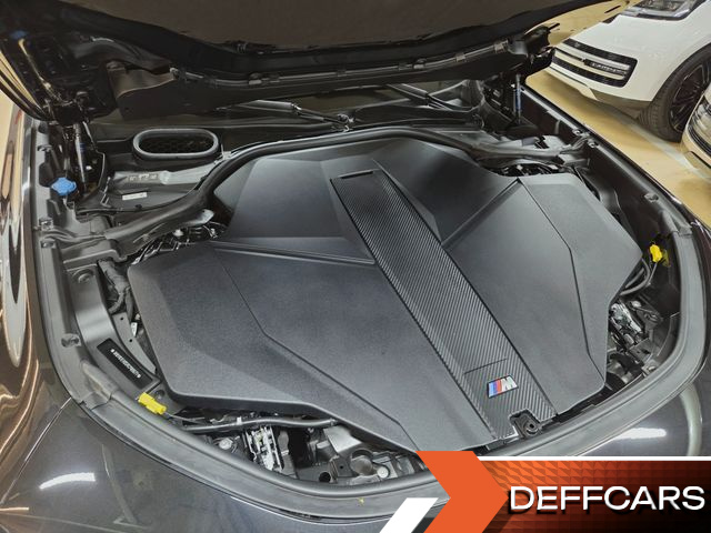 BMW I7 M70 xDrive M Performance купить на сайте DeffCars