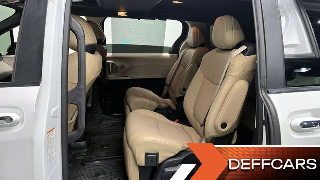 Toyota SIENNA 2.5 Hybrid AWD купить на сайте DeffCars