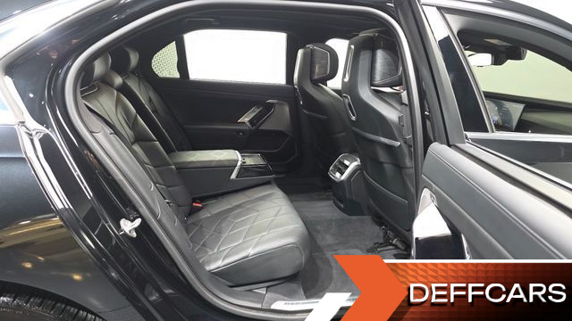 BMW 7-SERIES 740d xDrive M Sport купить на сайте DeffCars