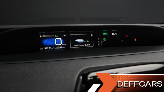 Toyota PRIUS 1.8 купить на сайте DeffCars