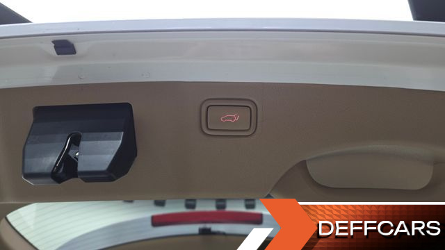 Kia CARNIVAL Gasoline 9-Seater Noblesse Special купить на сайте DeffCars