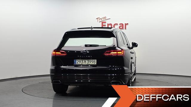 Volkswagen TOUAREG 3.0 TDI R-Line купить на сайте DeffCars