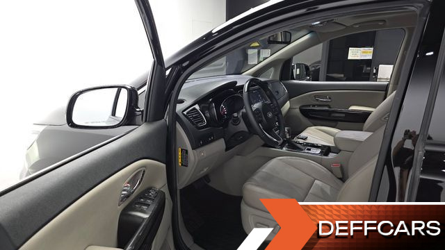 Kia CARNIVAL Gasoline 7-Seater Limousine President купить на сайте DeffCars