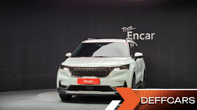 Kia CARNIVAL Gasoline 7-Seater Signature купить на сайте DeffCars