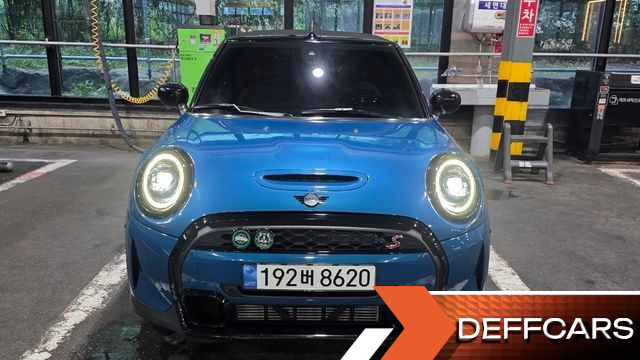 Mini COOPER CONVERTIBLE Classic Third Generation купить на сайте DeffCars