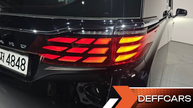 Toyota ALPHARD 2.5 HEV Executive AWD купить на сайте DeffCars