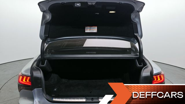 Lexus LS 3.5 Luxury AWD купить на сайте DeffCars