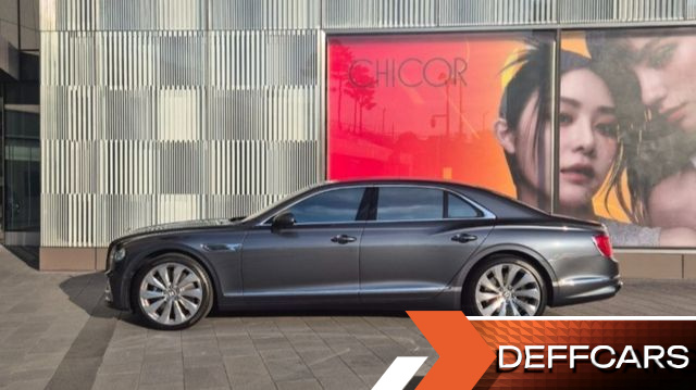 Bentley FLYING SPUR 4.0 купить на сайте DeffCars
