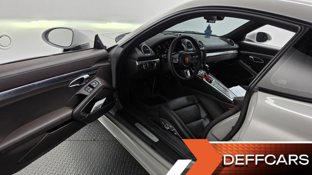 Porsche 718 2.0 купить на сайте DeffCars