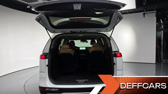 Kia CARNIVAL 9-Seater Prestige купить на сайте DeffCars