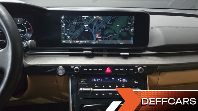 Kia CARNIVAL 9-Seater Signature купить на сайте DeffCars