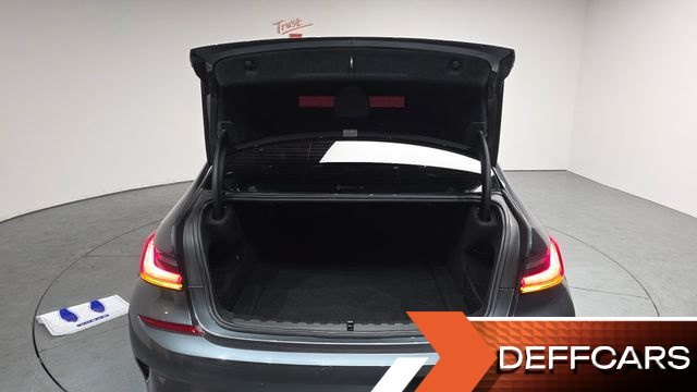 BMW 3-SERIES 320d M Sport купить на сайте DeffCars
