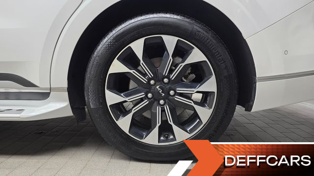 Kia CARNIVAL Gasoline 7-Seater Hi-Limousine Signature купить на сайте DeffCars
