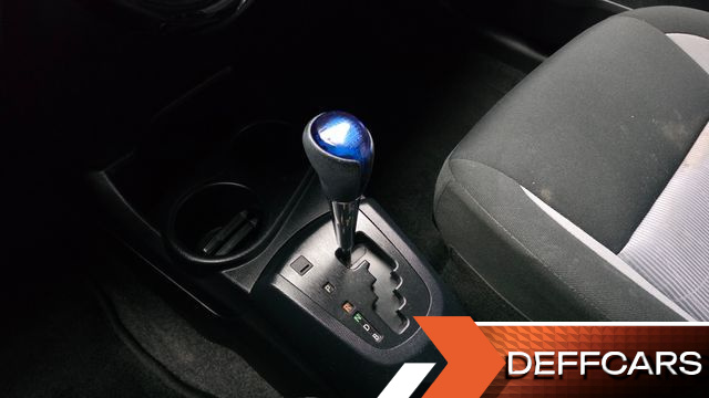 Toyota PRIUS 1.5 купить на сайте DeffCars