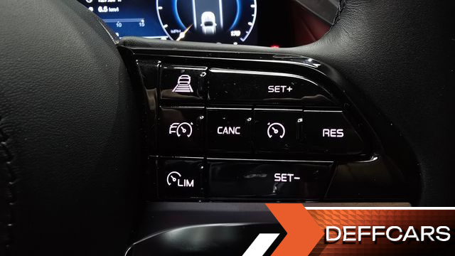 Maserati GRECALE 2.0 AWD Modena купить на сайте DeffCars