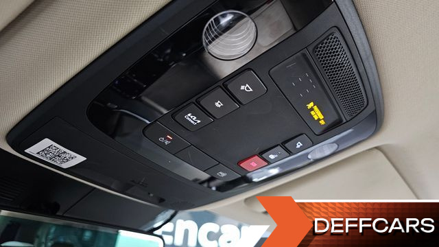 Kia CARNIVAL 9-Seater Noblesse купить на сайте DeffCars