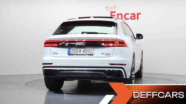 Audi Q8 55 TFSI Quattro Premium купить на сайте DeffCars
