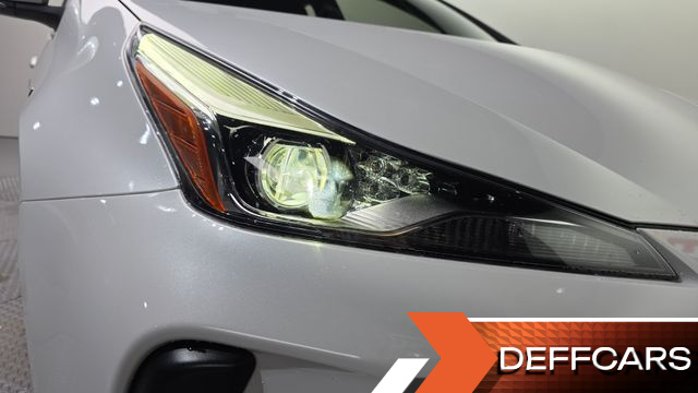 Toyota PRIUS 1.8 купить на сайте DeffCars