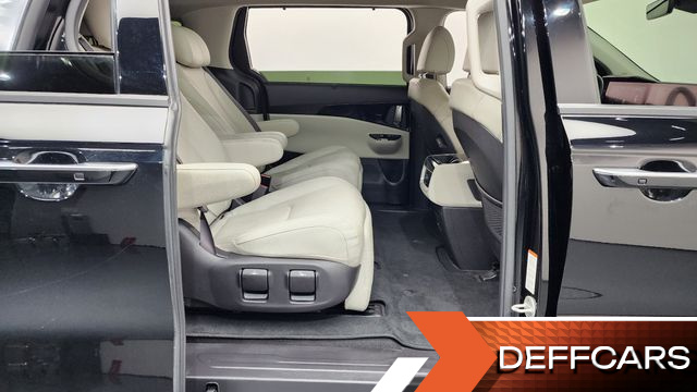 Kia CARNIVAL Gasoline 7-Seater Noblesse купить на сайте DeffCars