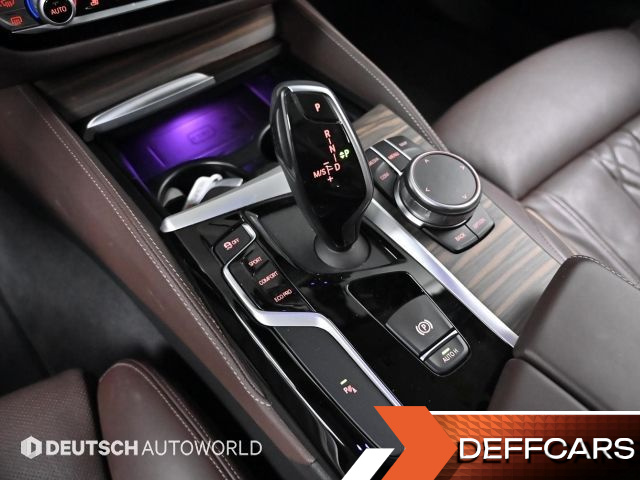 BMW 5-SERIES 530i Luxury Plus купить на сайте DeffCars