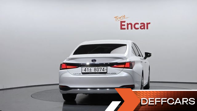 Lexus ES Luxury Plus купить на сайте DeffCars