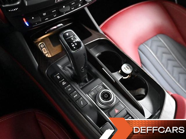 Maserati LEVANTE 3.0 AWD GranLusso купить на сайте DeffCars