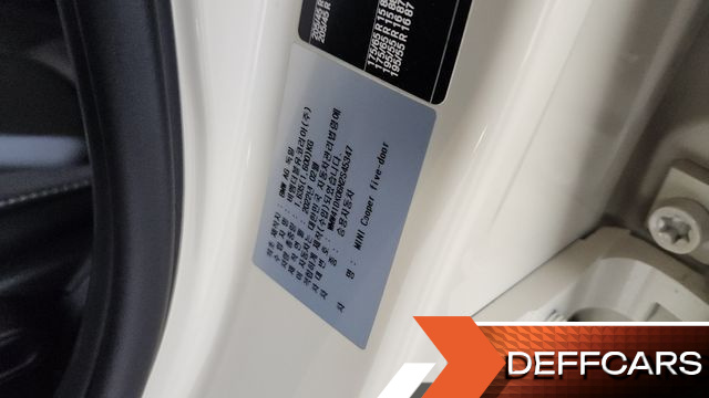 Mini COOPER 5Door Classic Third Generation купить на сайте DeffCars
