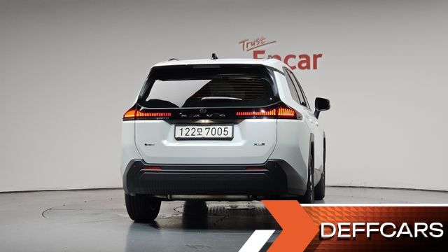 Toyota RAV4 2.5 HEV 2WD XLE купить на сайте DeffCars