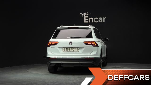 Volkswagen TIGUAN 2.0 TDI Premium купить на сайте DeffCars