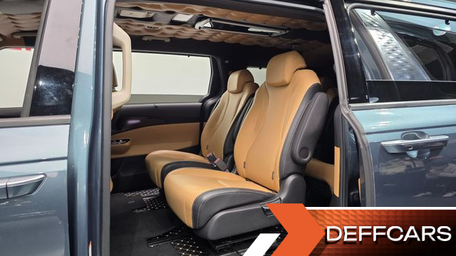 Kia CARNIVAL Gasoline 9-Seater Signature купить на сайте DeffCars