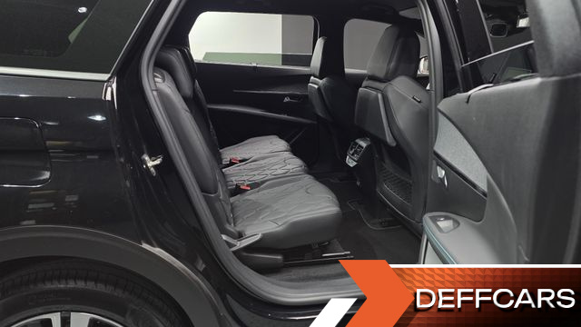 Peugeot 5008 1.2 Pure Tech Allure купить на сайте DeffCars