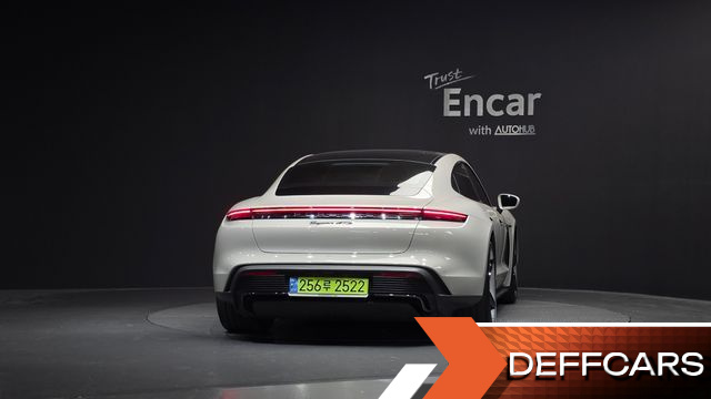 Porsche TAYCAN GTS купить на сайте DeffCars