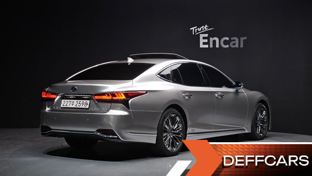 Lexus LS 3.5 Platinum AWD купить на сайте DeffCars