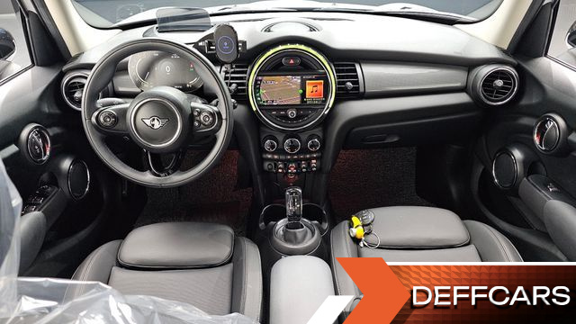 Mini COOPER 5Door HIGH 3rd купить на сайте DeffCars