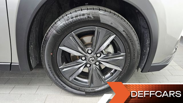 Lexus UX 2.0 2WD купить на сайте DeffCars