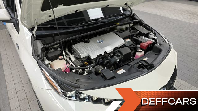 Toyota PRIUS 1.8 купить на сайте DeffCars