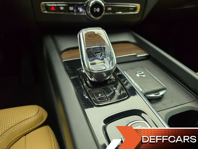 Volvo XC60 T8 Inscription купить на сайте DeffCars