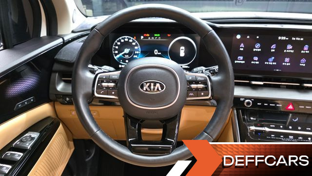 Kia CARNIVAL Gasoline 9-Seater Signature купить на сайте DeffCars