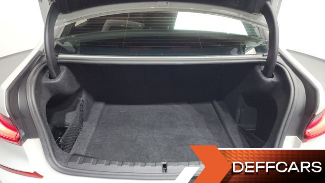 BMW 3-SERIES 320i Luxury купить на сайте DeffCars