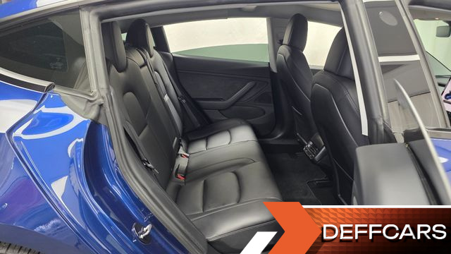 Tesla MODEL 3 Long Range AWD купить на сайте DeffCars