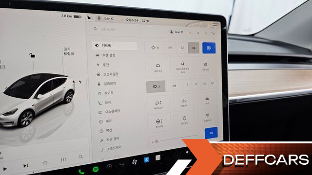Tesla MODEL Y Long Range AWD купить на сайте DeffCars