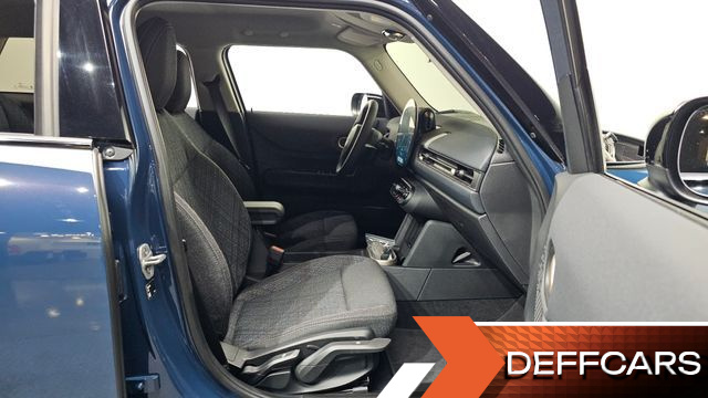 Mini COOPER 5Door Essential купить на сайте DeffCars