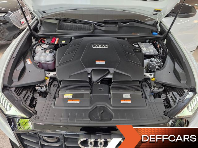 Audi Q8 55 TFSI Quattro Premium купить на сайте DeffCars