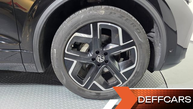 Volkswagen TOUAREG 3.0 TDI Prestige купить на сайте DeffCars