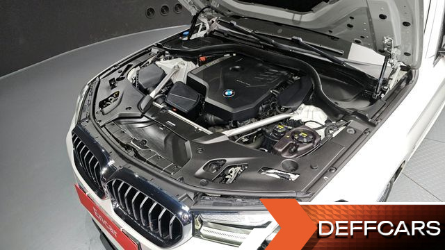 BMW 5-SERIES 520i M Sport купить на сайте DeffCars