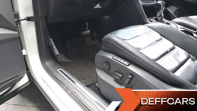 Volkswagen TIGUAN 2.0 TDI Premium купить на сайте DeffCars