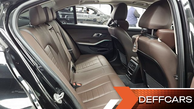 BMW 3-SERIES 320i Luxury купить на сайте DeffCars