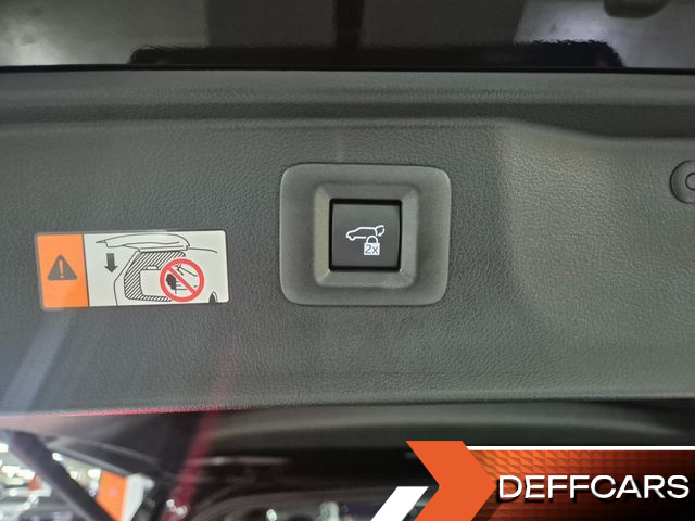 Toyota ALPHARD 2.5 HEV Executive AWD купить на сайте DeffCars
