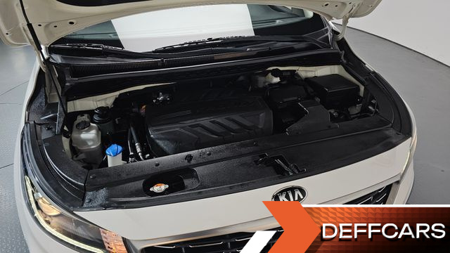 Kia CARNIVAL 9-Seater Prstige купить на сайте DeffCars