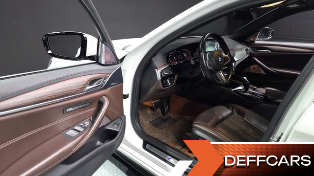 BMW 5-SERIES 530i xDrive M Sport Package Plus купить на сайте DeffCars